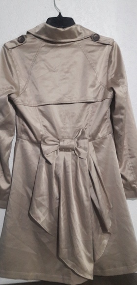 Women's small lightweight dress coat with back bow - Picture 2 of 2